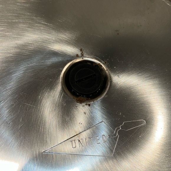 Vintage United Metal Stripe Ice Bucket Chrome Finish with Aluminum Inner Bucket - Picture 8 of 8